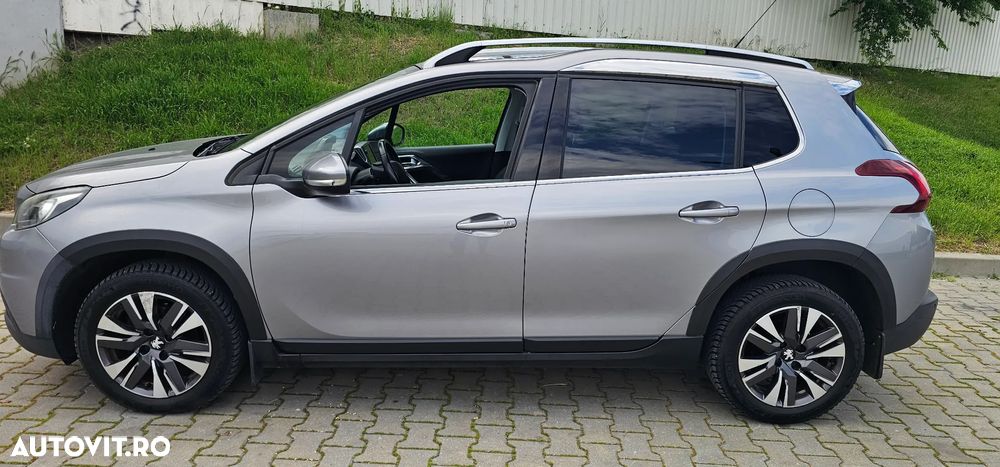 Peugeot 2008 1.6 BlueHDi FAP Allure - 11