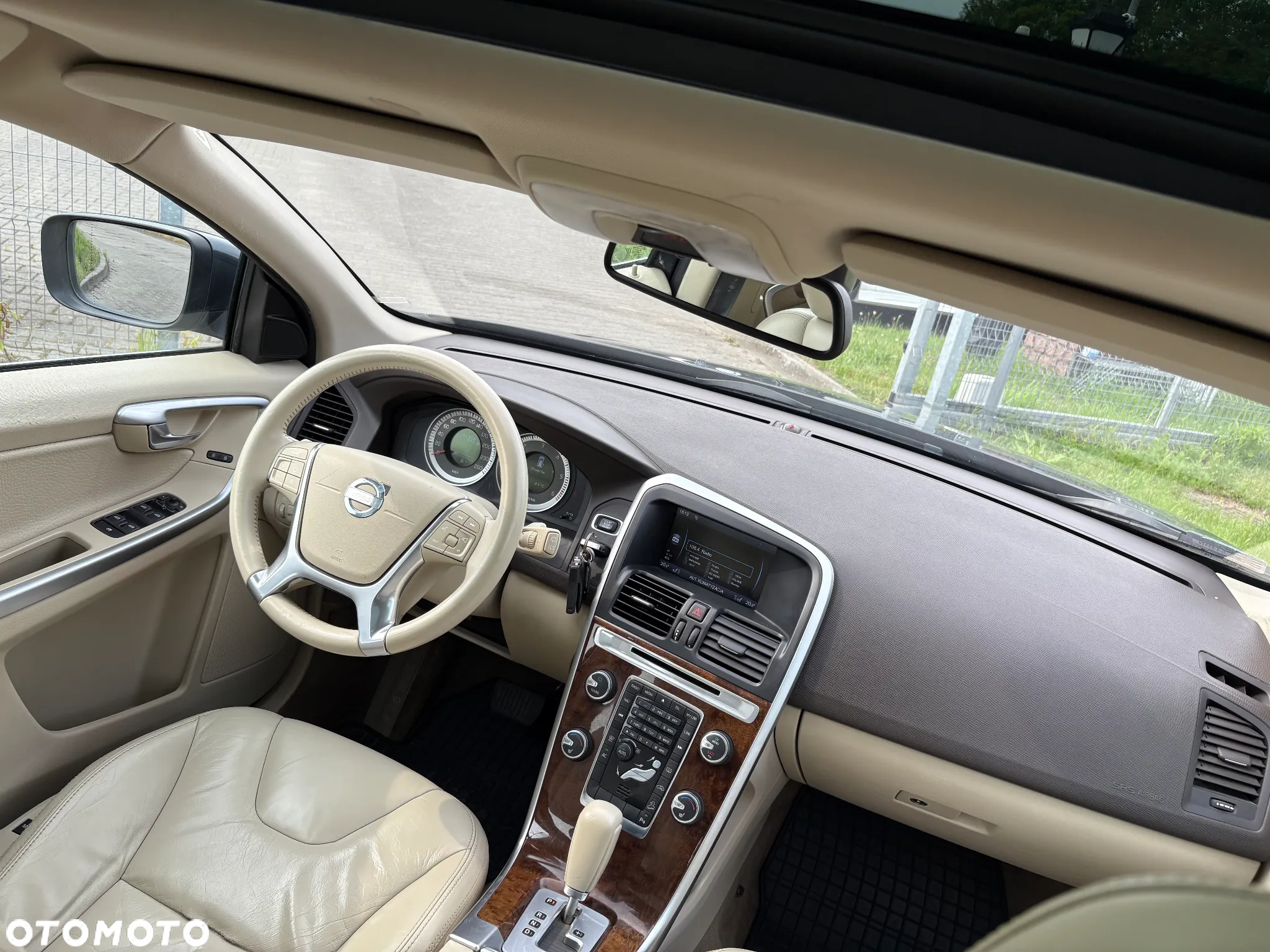 Volvo XC 60 - 25