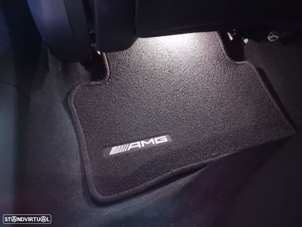 Mercedes-Benz E 220 d AMG Line - 21