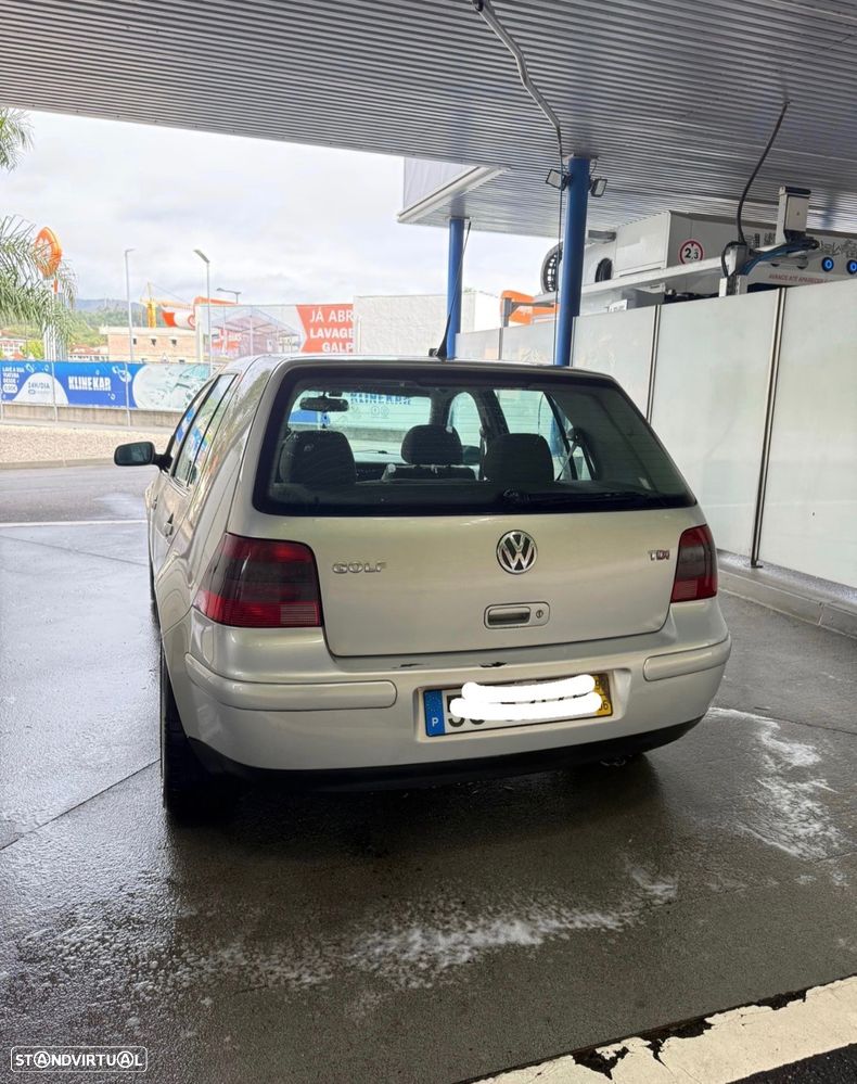 VW Golf 1.9 TDi Highline - 4