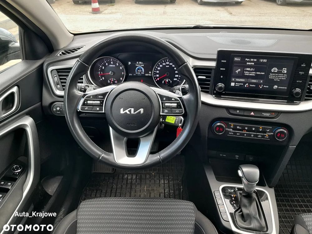 Kia Ceed 1.5 T-GDI M DCT - 11