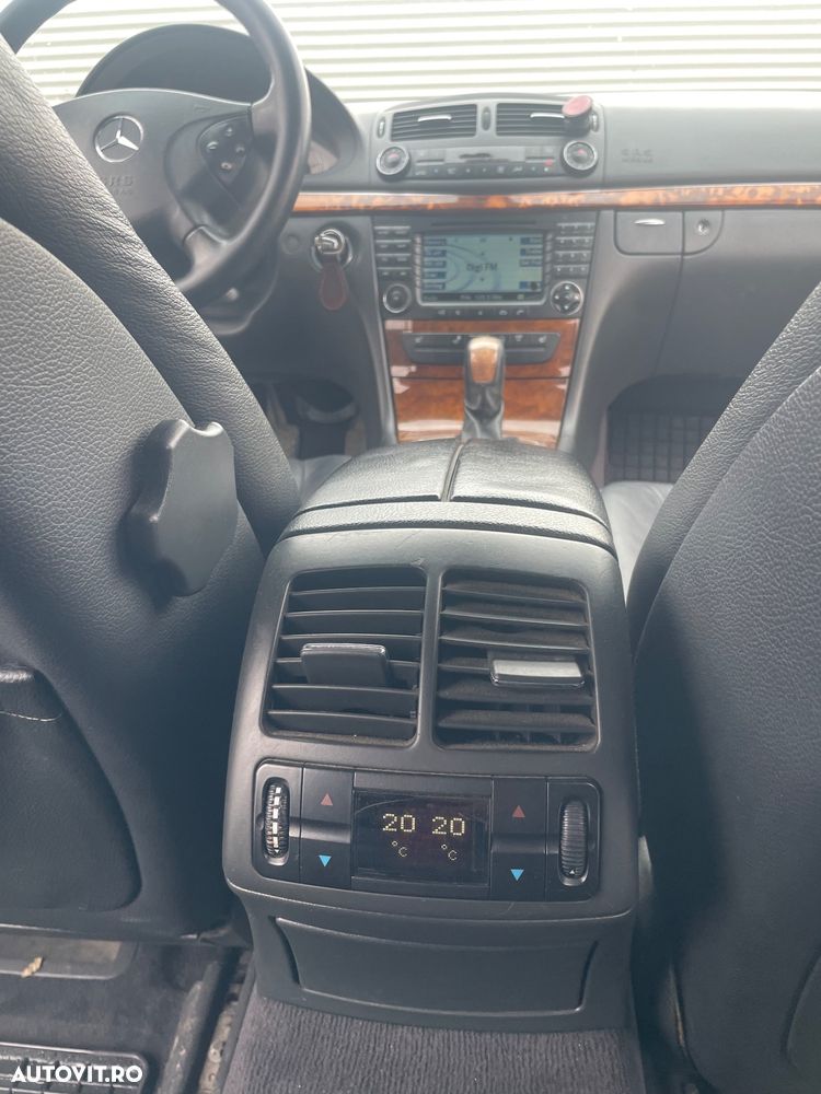 Mercedes-Benz E - 11