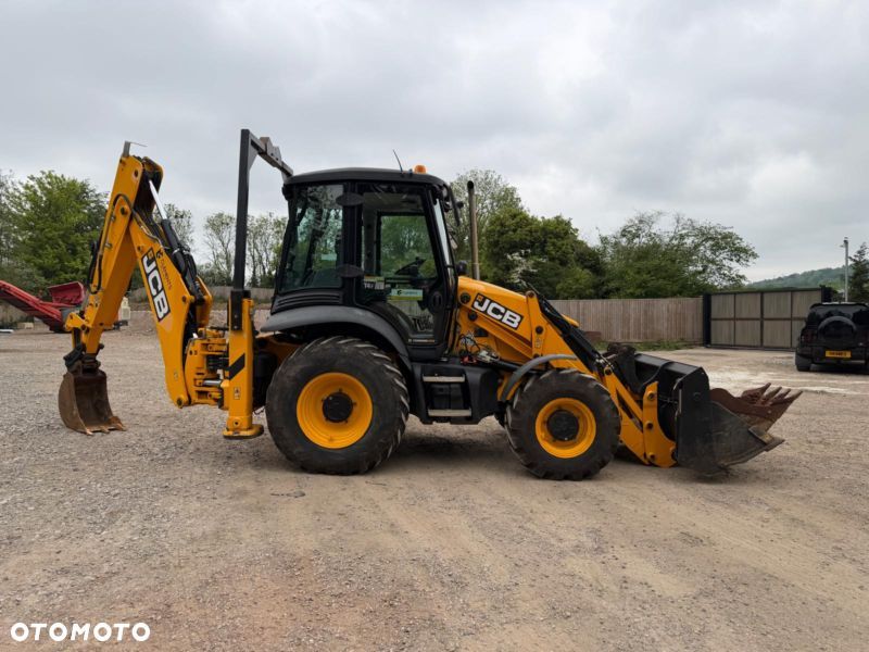 JCB 3CX CONTRACTOR - 6