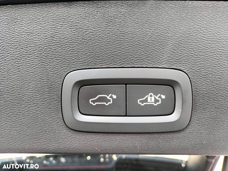 Volvo XC 40 - 20