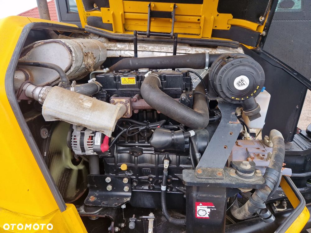 JCB 57 C-1 , 48 Z-1 ,8026cst - 15