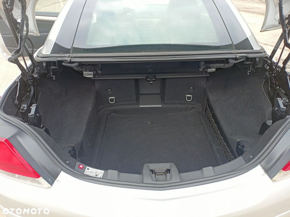Opel Astra 1.8 Cosmo - 24