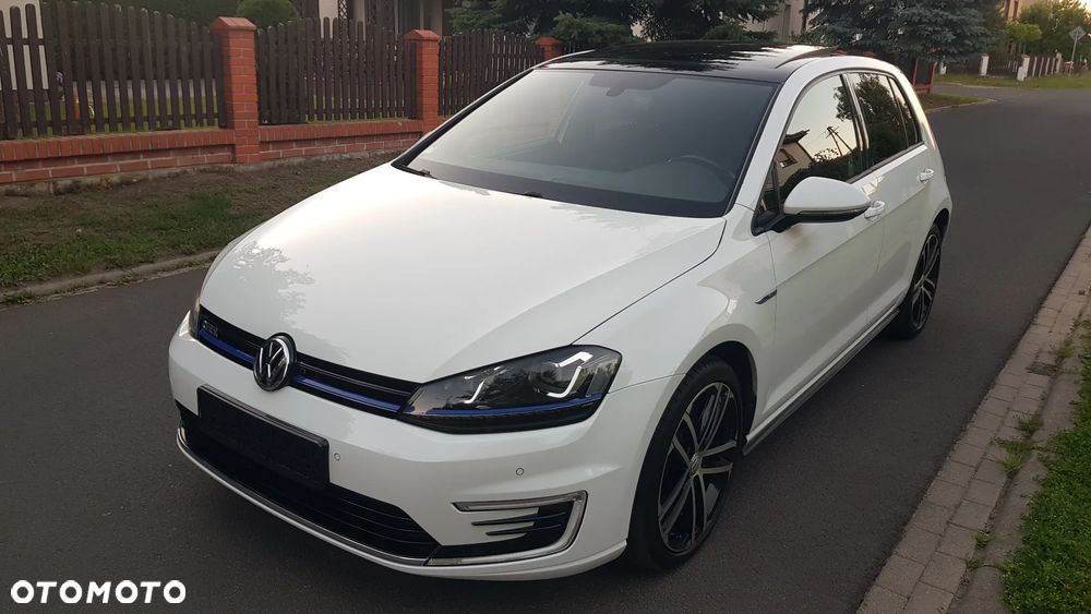 Volkswagen Golf - 2
