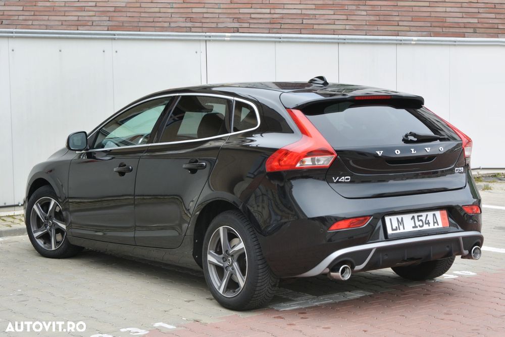 Volvo V40 D3 Aut. R-Design - 15