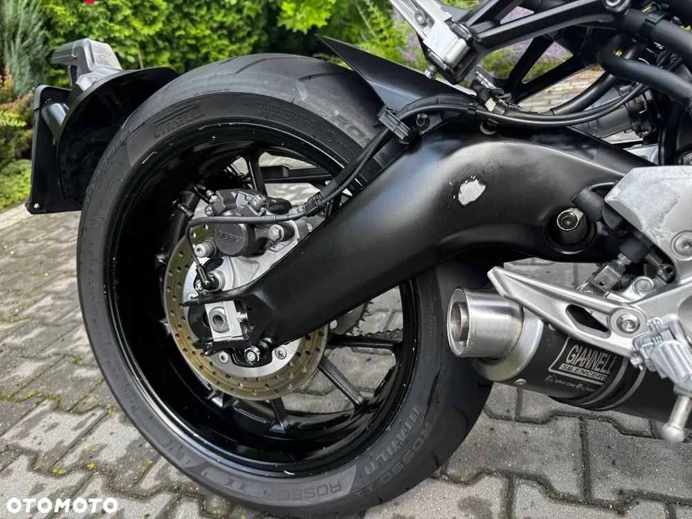 Yamaha MT - 18