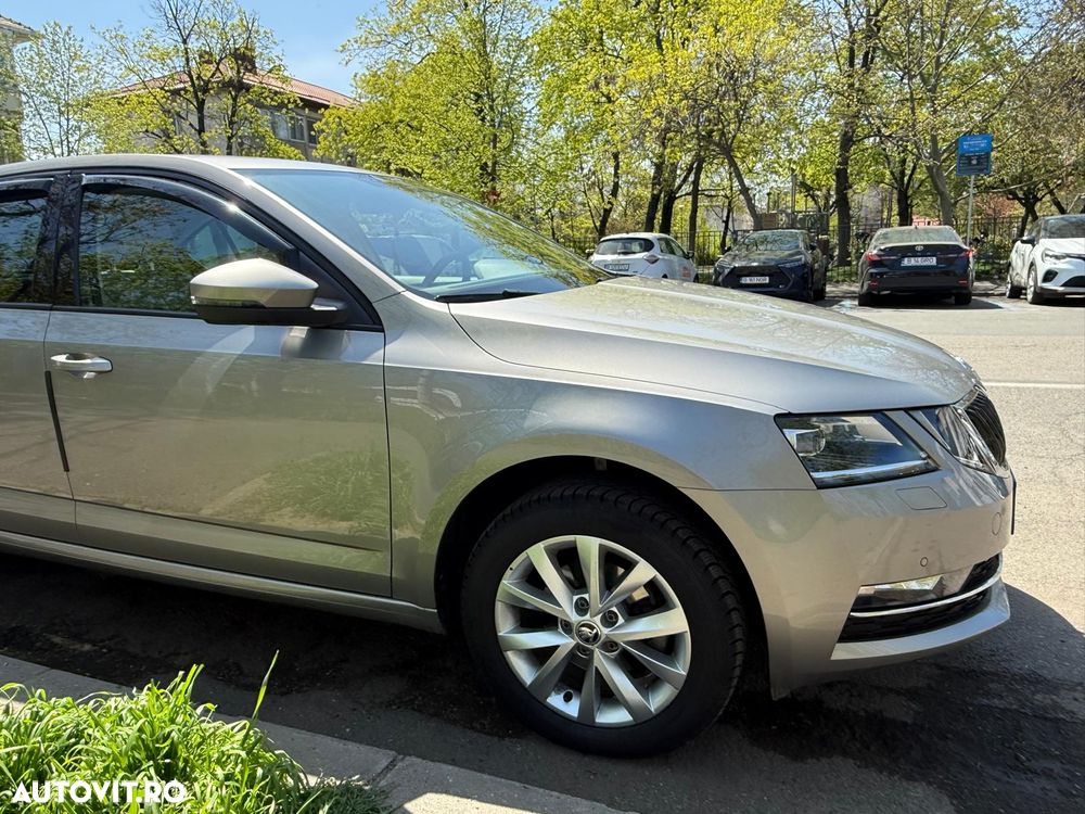 Skoda Octavia 1.6 TDI DSG Style - 8