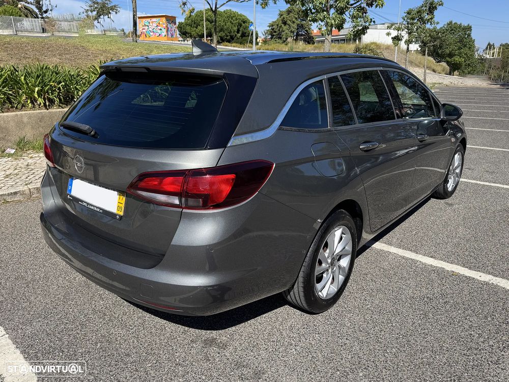 Opel Astra Sports Tourer - 4