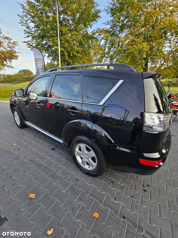 Mitsubishi Outlander 2.0 Intense + NAVI 2WD EU5 - 9