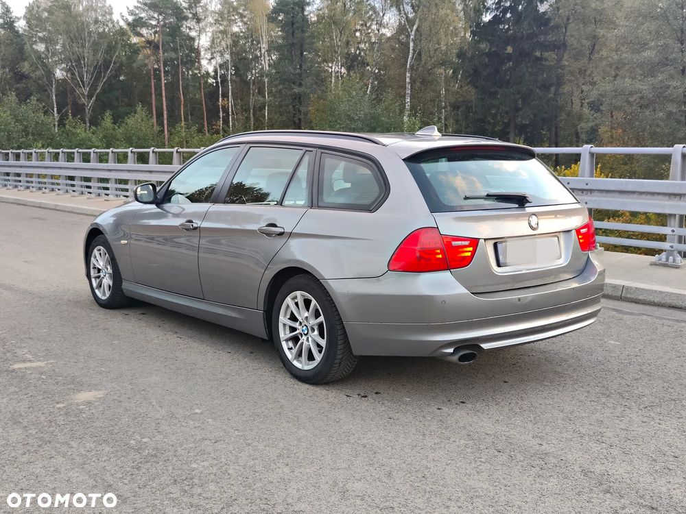 BMW Seria 3 320d Efficient Dynamics - 7
