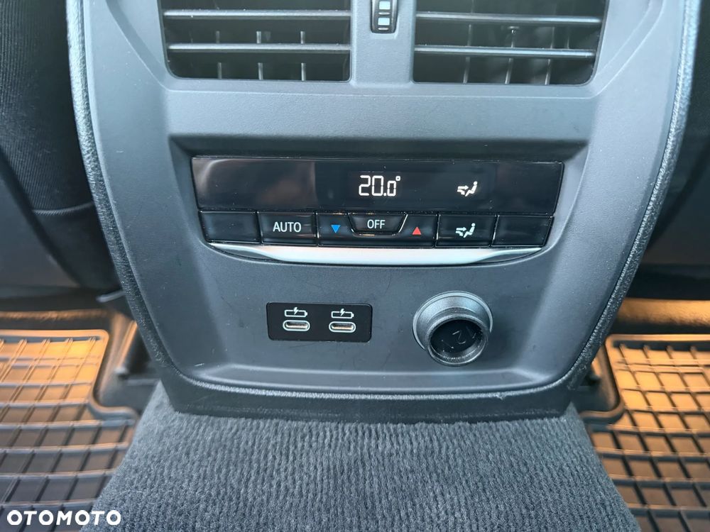 BMW Seria 3 320d xDrive Advantage - 23
