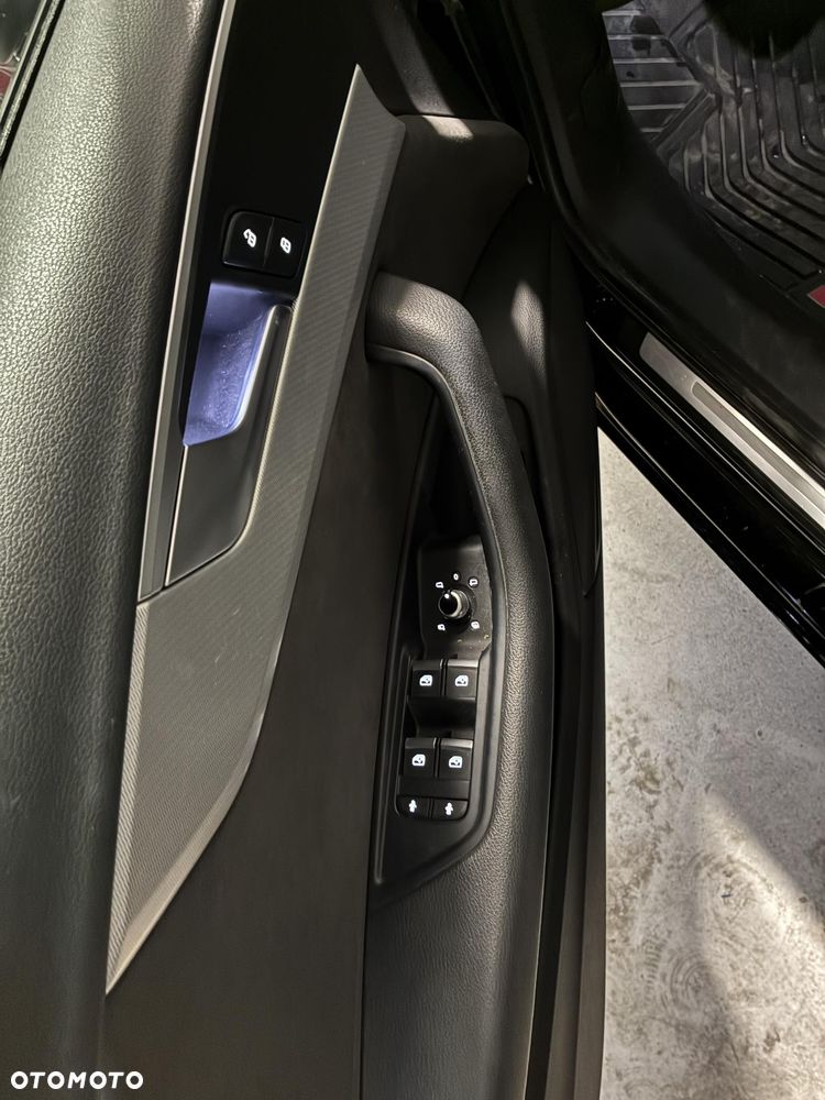 Audi A4 Avant 2.0 TDI - 9