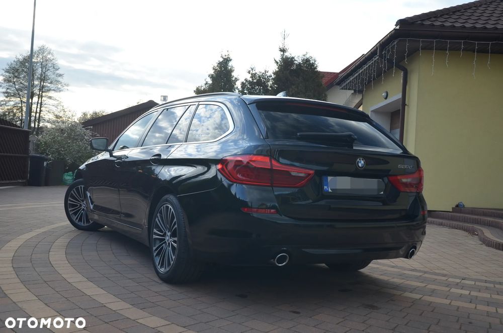 BMW Seria 5 520d M Sport - 15