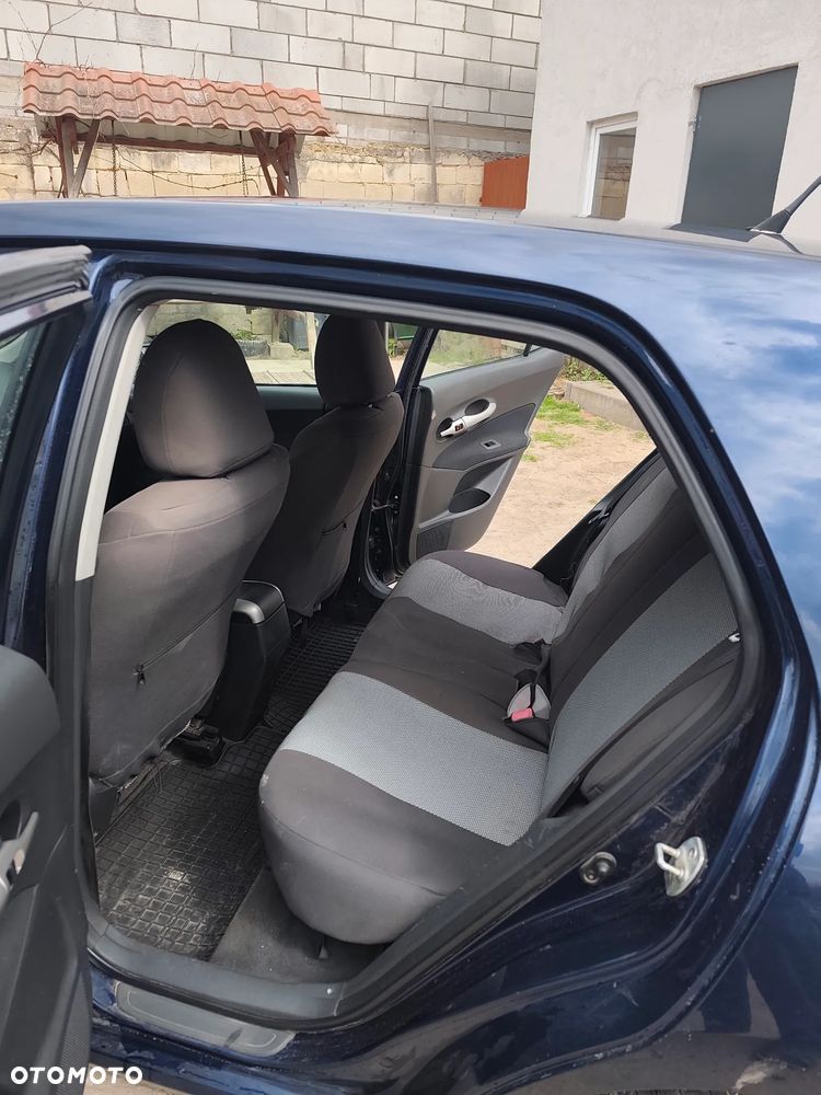 Toyota Auris 2.0 D-4D Sol - 15