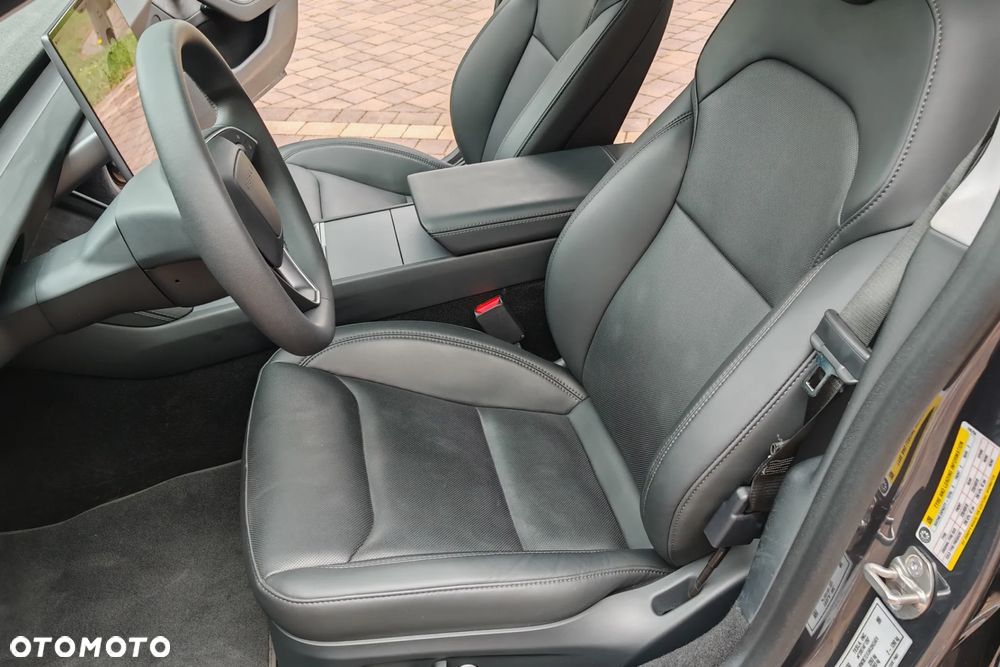 Tesla Model 3 Long Range AWD - 16