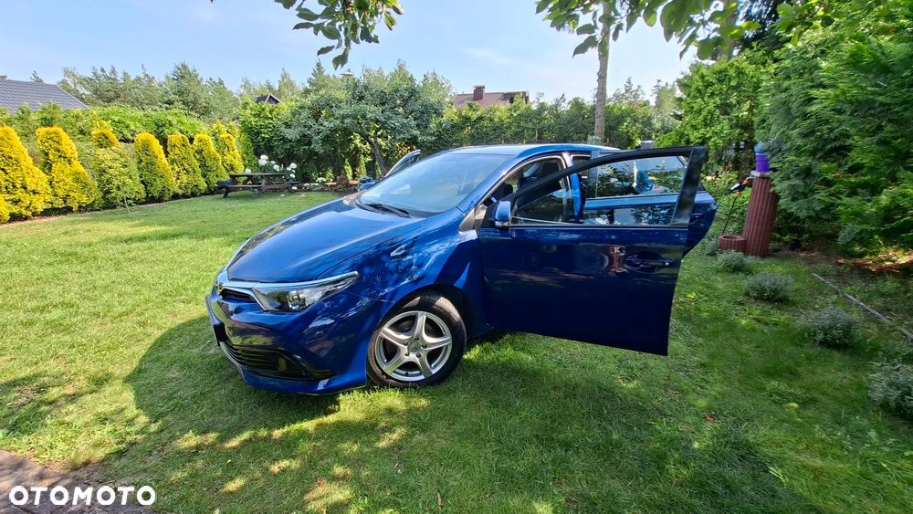 Toyota Auris 1.33 VVT-i - 5