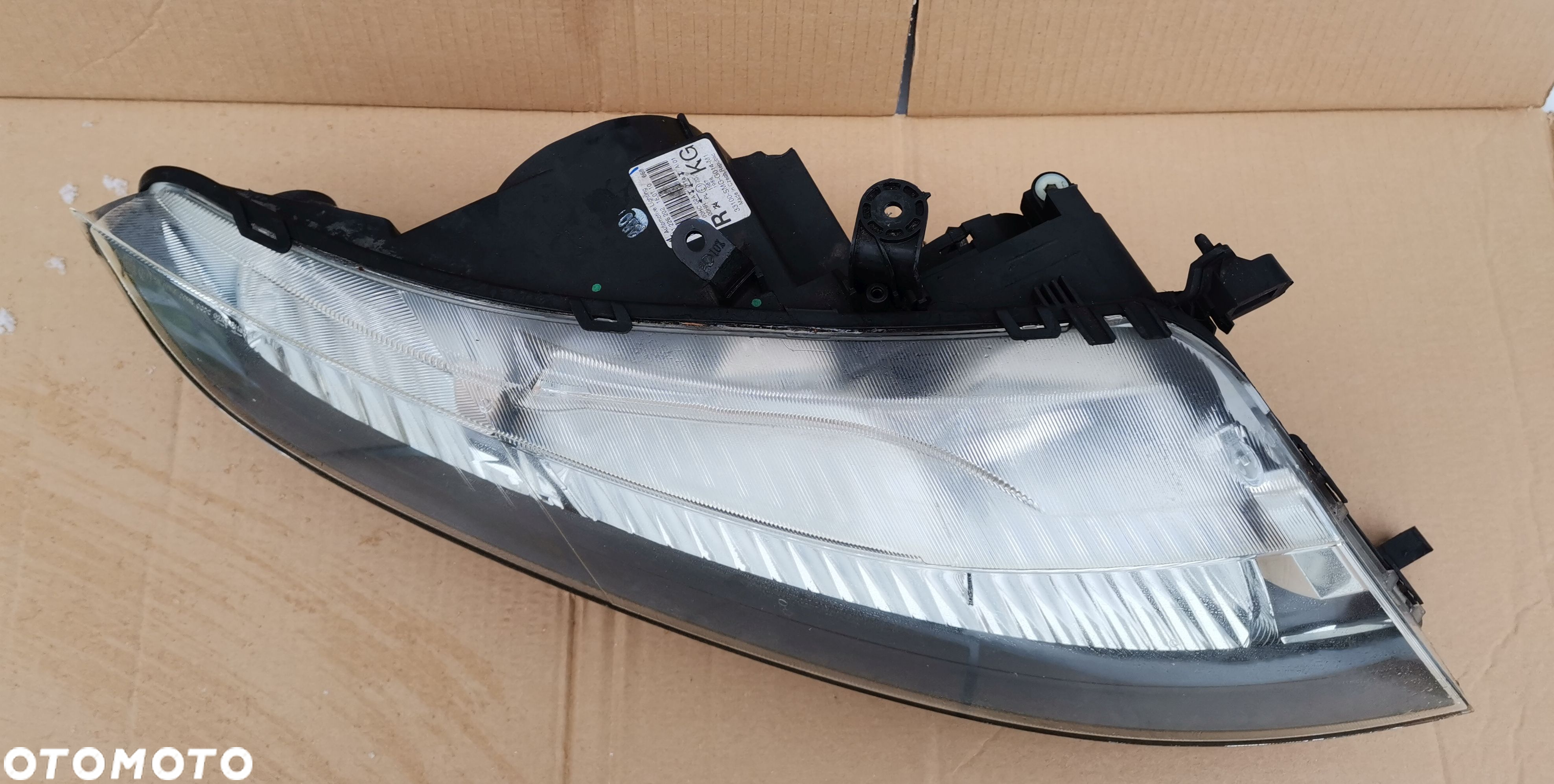 Reflektor prawy Lampa prawa Honda Civic UFO 2005- Europa - 2