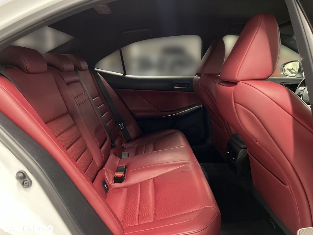 Lexus IS 200t F Sport - 13