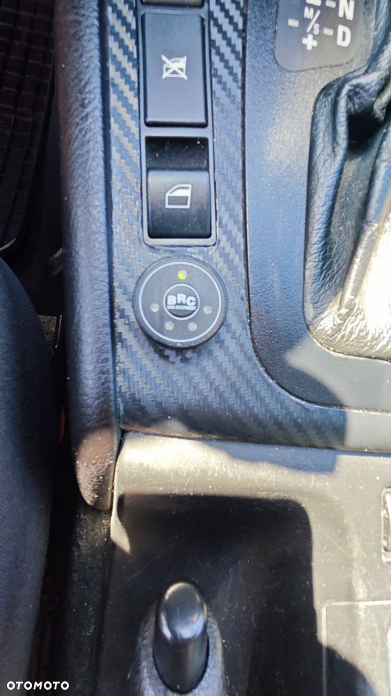 BMW Seria 3 318i Edition Exclusive - 19