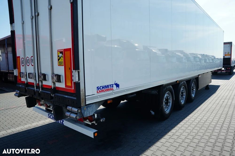 Schmitz Cargobull / REFRIGERAT / CU CÂRLIG / THERMO KING SLXI 400 / TRANSPALET / AXĂ DE RIDICARE / - 13