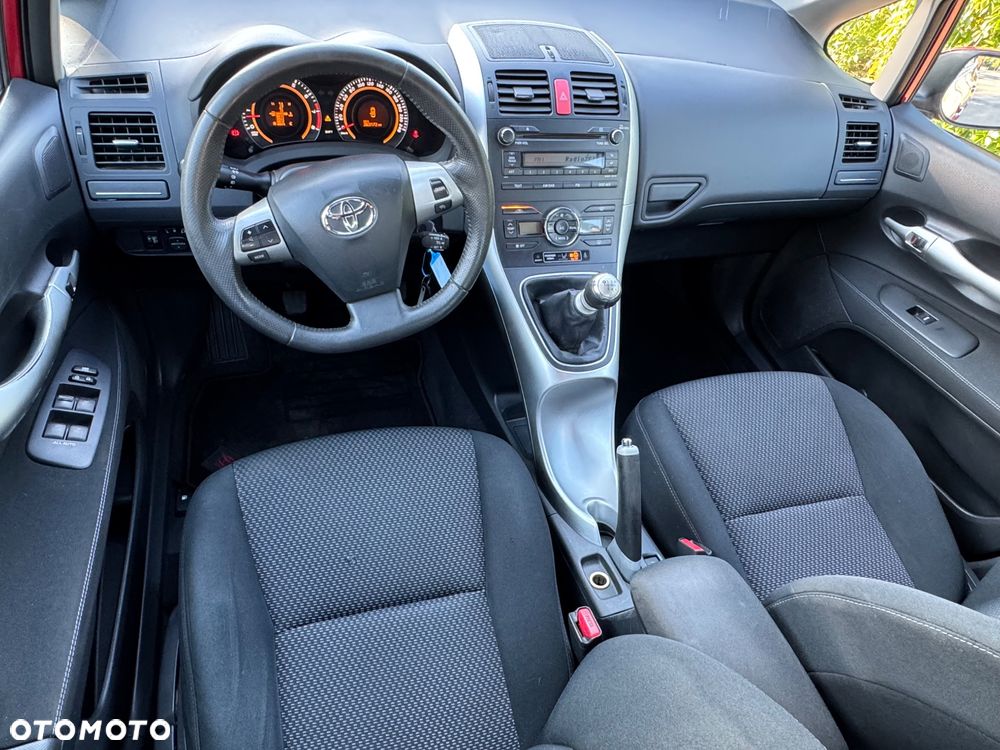 Toyota Auris 1.6 Valvematic Edition - 16
