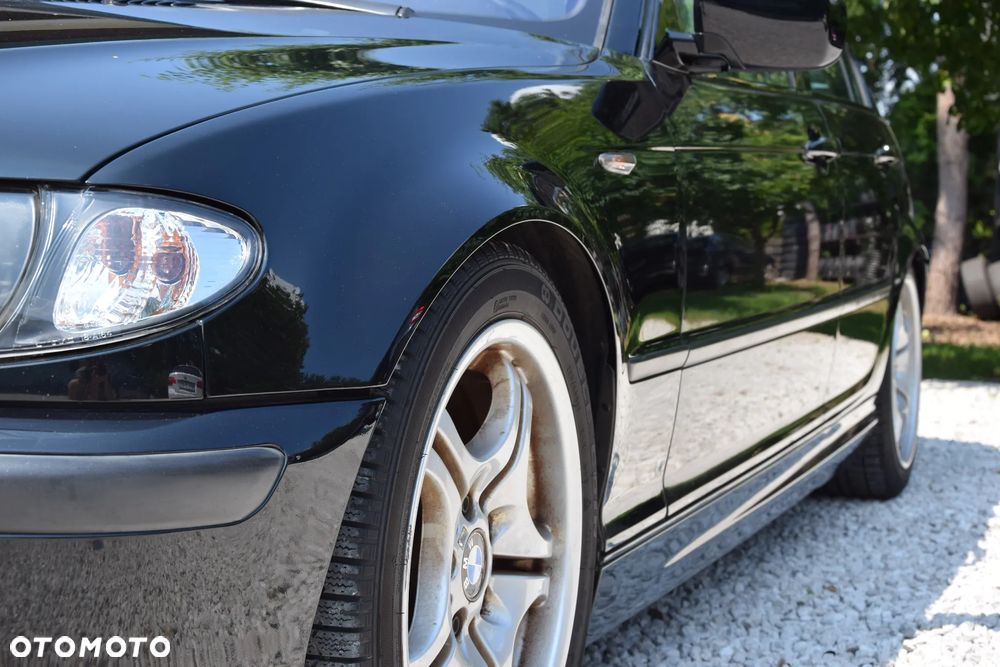 BMW Seria 3 325i Edition Sport - 18