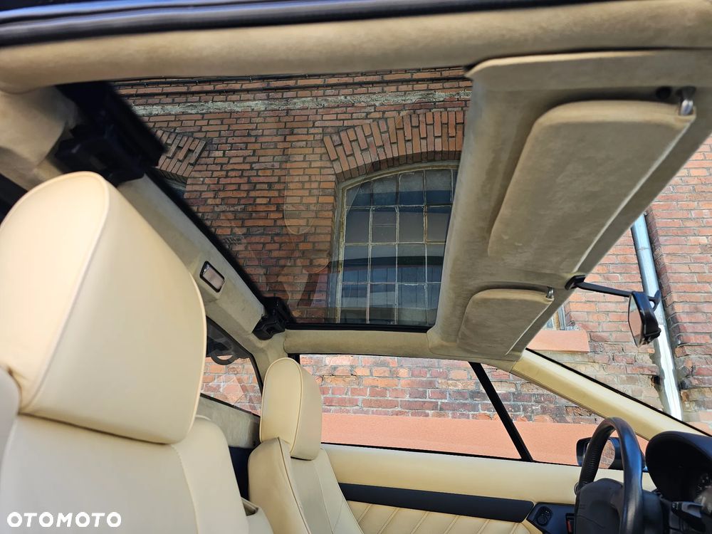 Lotus Esprit - 21