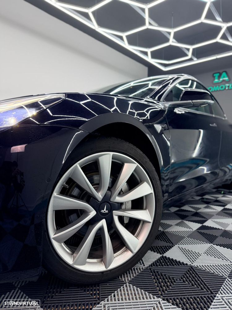 Tesla Model 3 Long-Range Dual Motor AWD - 3