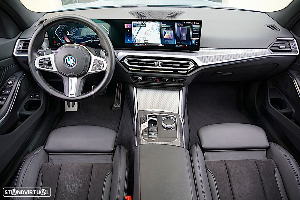 BMW 330 e Pack Desportivo M Auto - 29