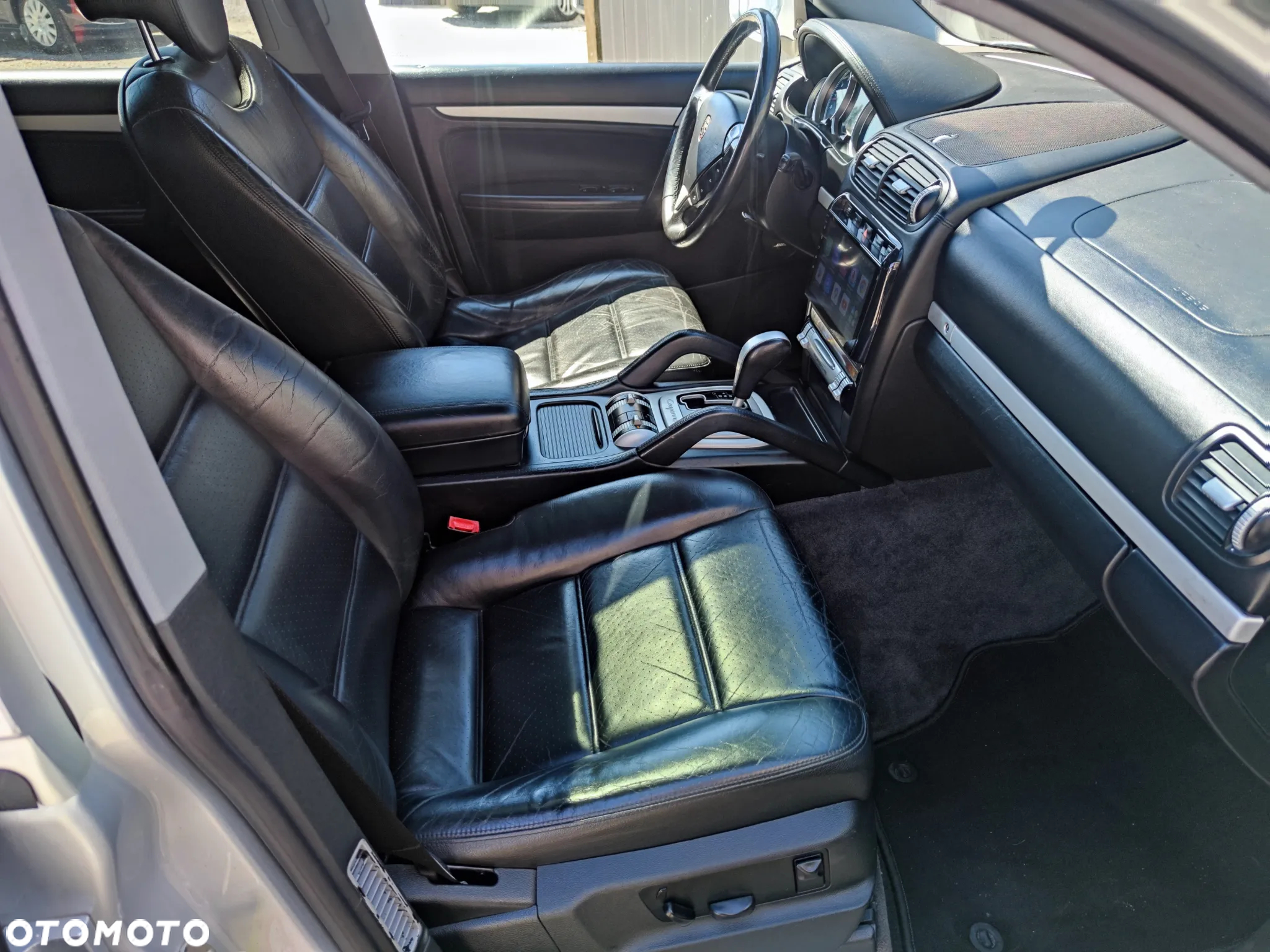 Porsche Cayenne - 31
