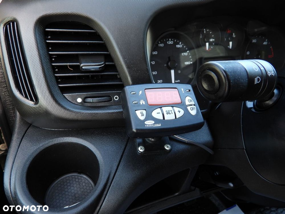 Iveco DAILY 35C16 CHŁODNIA KONTENER -5*C 8 PALET ZASILANIE 230V TEMPOMAT BLIŹNIACZE KOŁA KLIMATYZACJA  160KM - 31