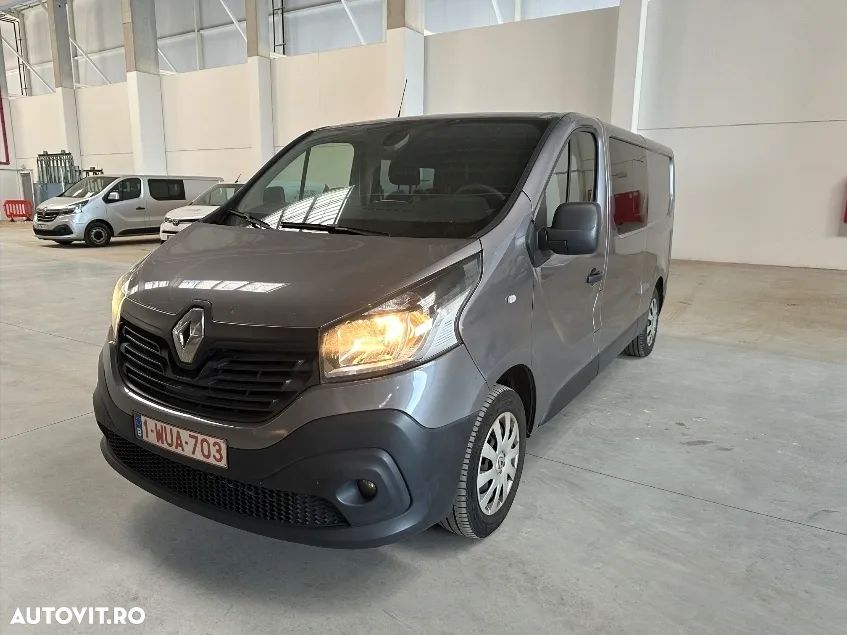 Renault Trafic - 1