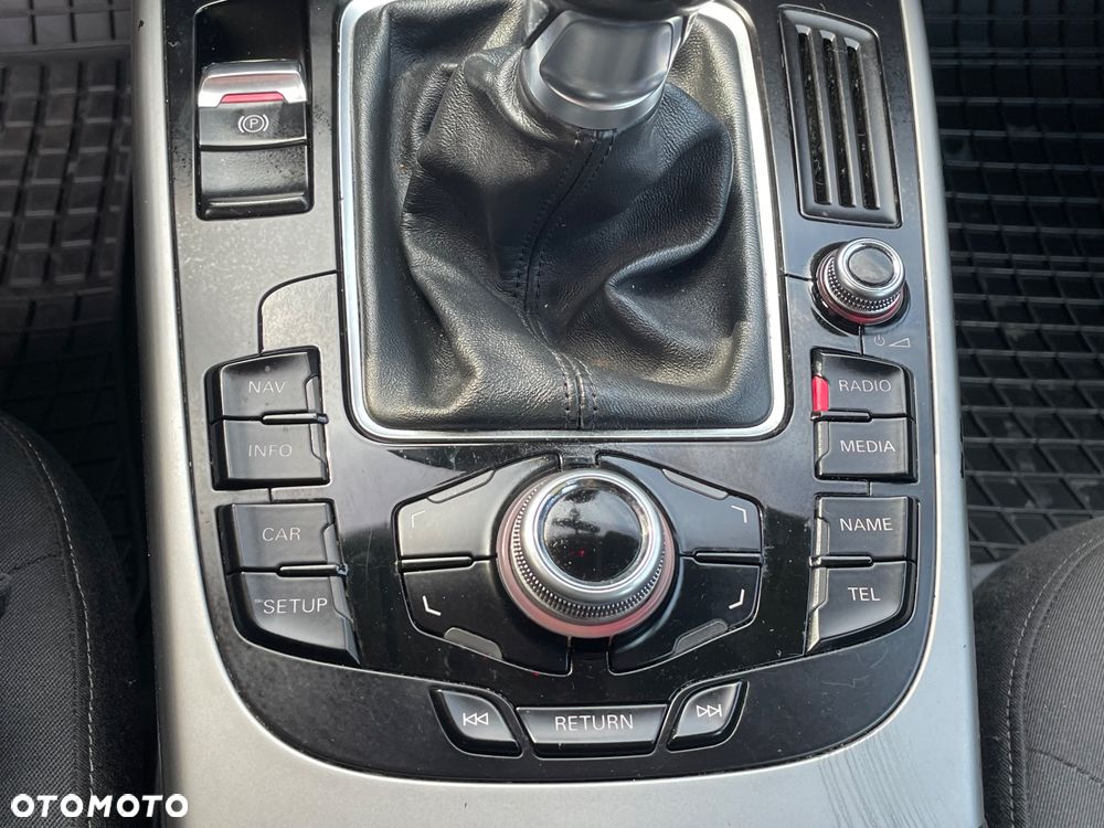Audi A4 Avant 2.0 TDI DPF Attraction - 6