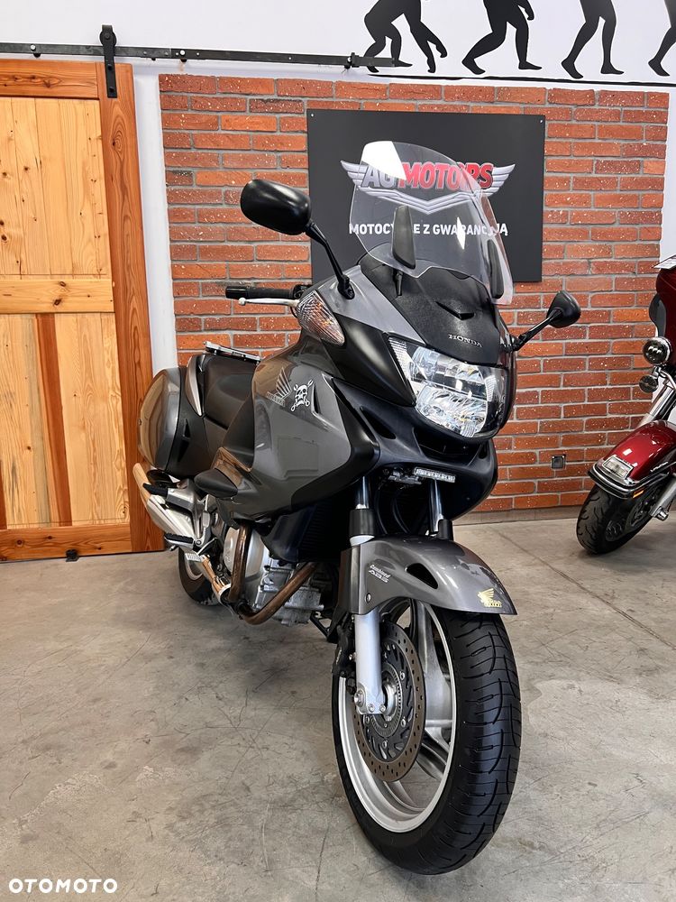 Honda NT - 8