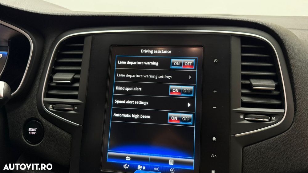 Renault Megane ENERGY dCi 130 BOSE EDITION - 23