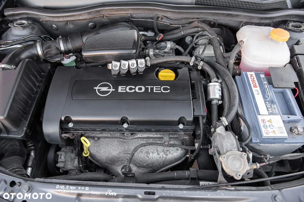 Opel Astra 1.6 Cosmo - 27
