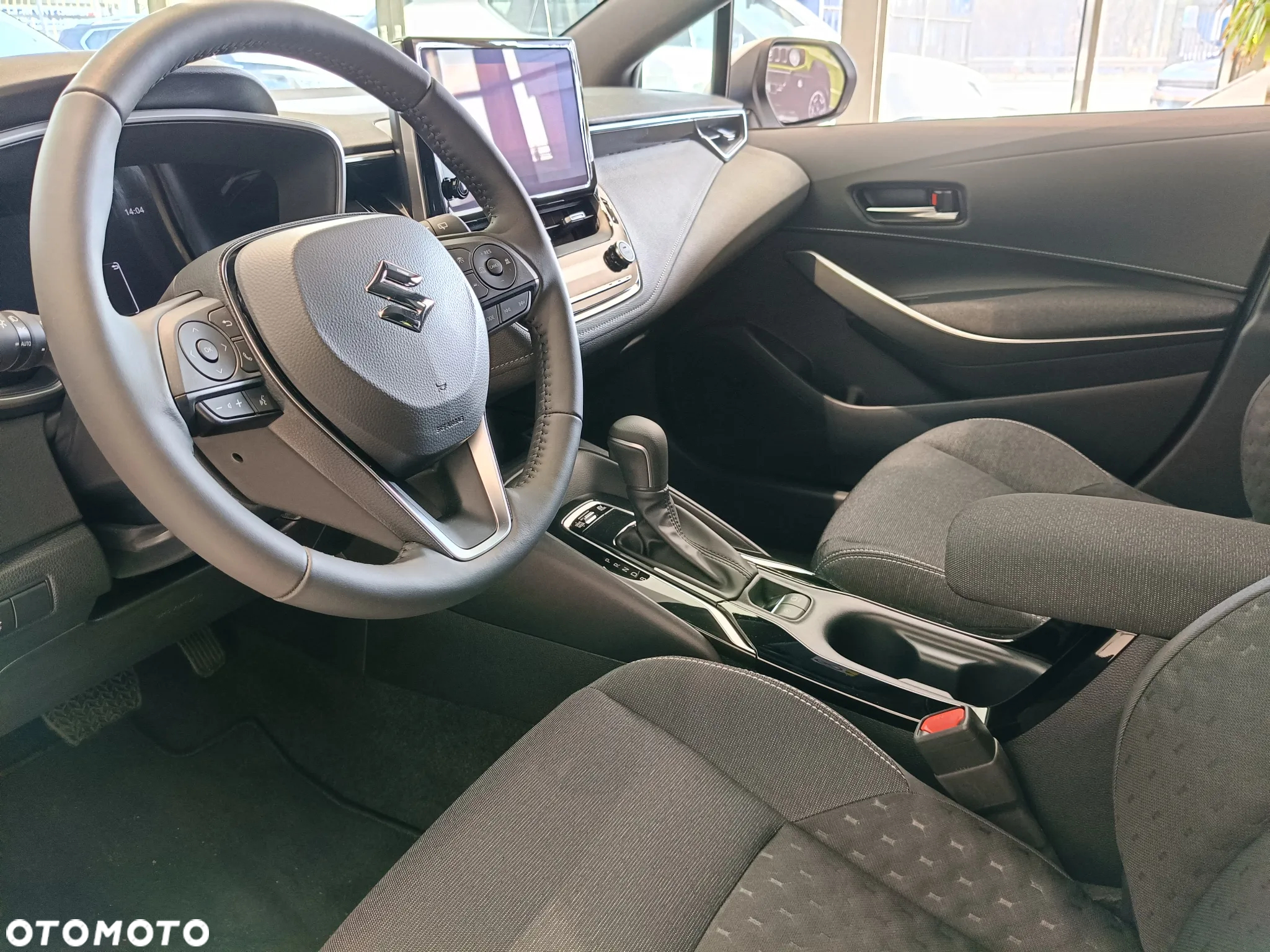 Suzuki Swace 1.8 Hybrid Premium Plus CVT - 8