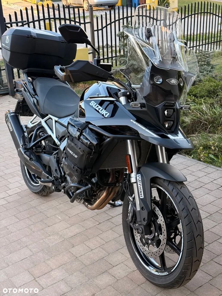 Suzuki V-STROM - 10
