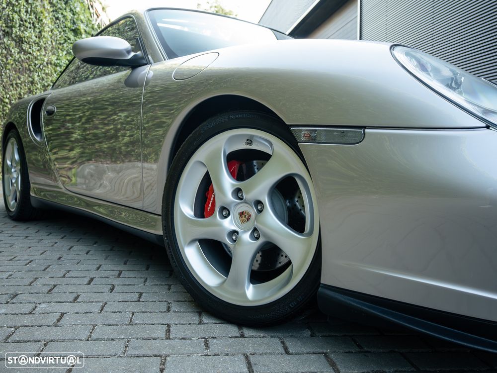 Porsche 911 Turbo — fotografia 9