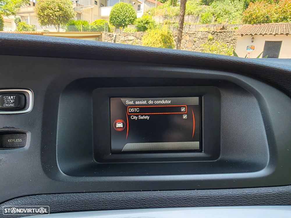 Volvo V40 1.6 D2 Momentum - 15