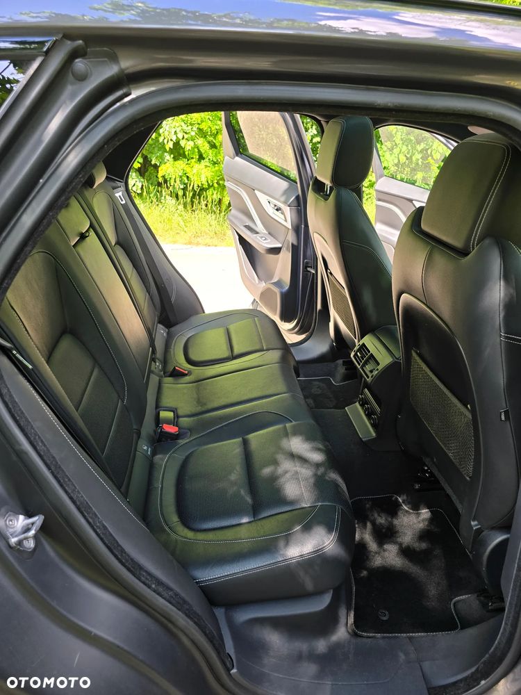 Jaguar F-Pace 2.0 i4D AWD Prestige - 25