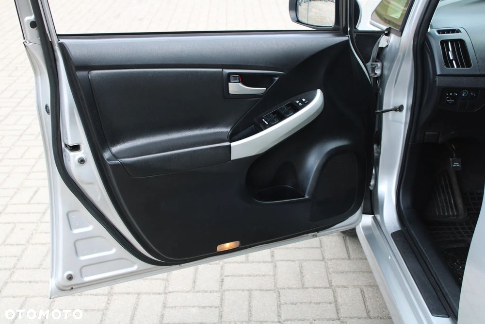 Toyota Prius - 26
