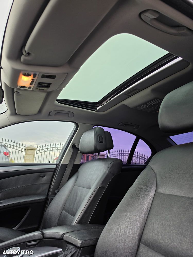 BMW Seria 5 523i Aut. Edition Exclusive - 12