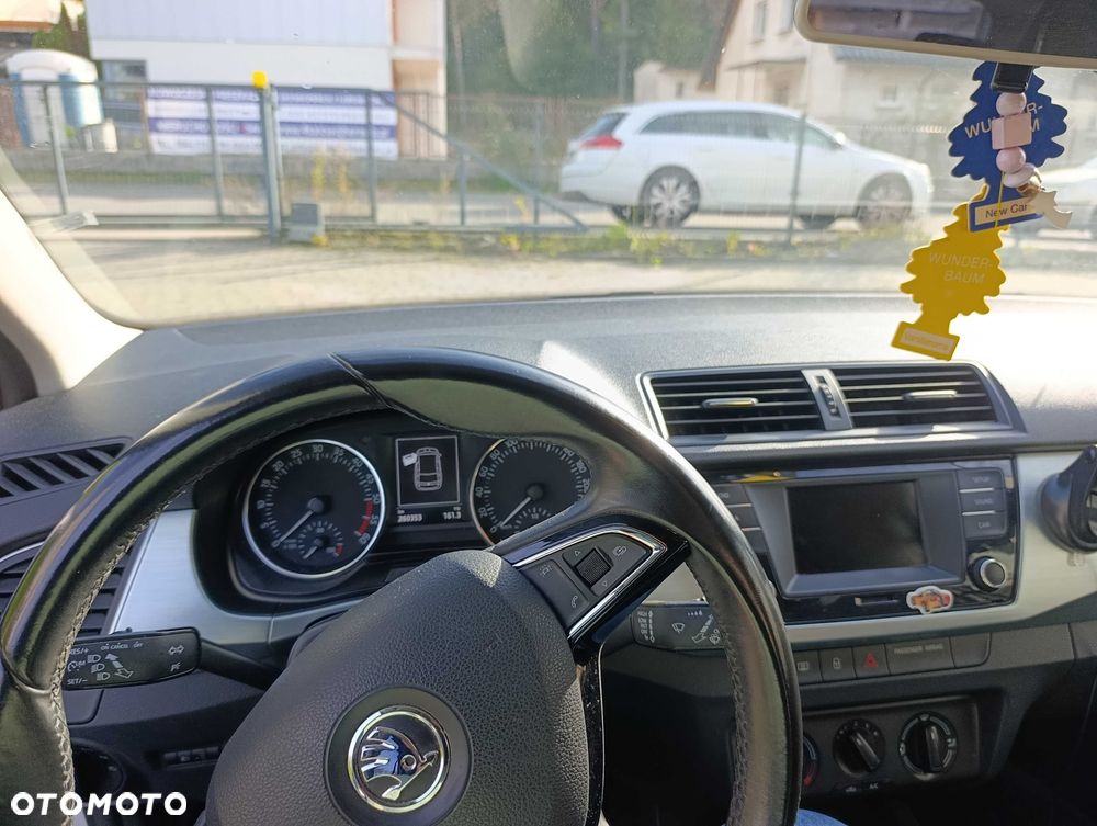 Skoda Fabia - 8