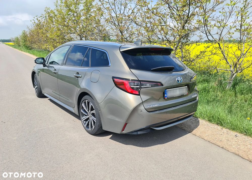 Toyota Corolla 2.0 Hybrid Comfort - 4