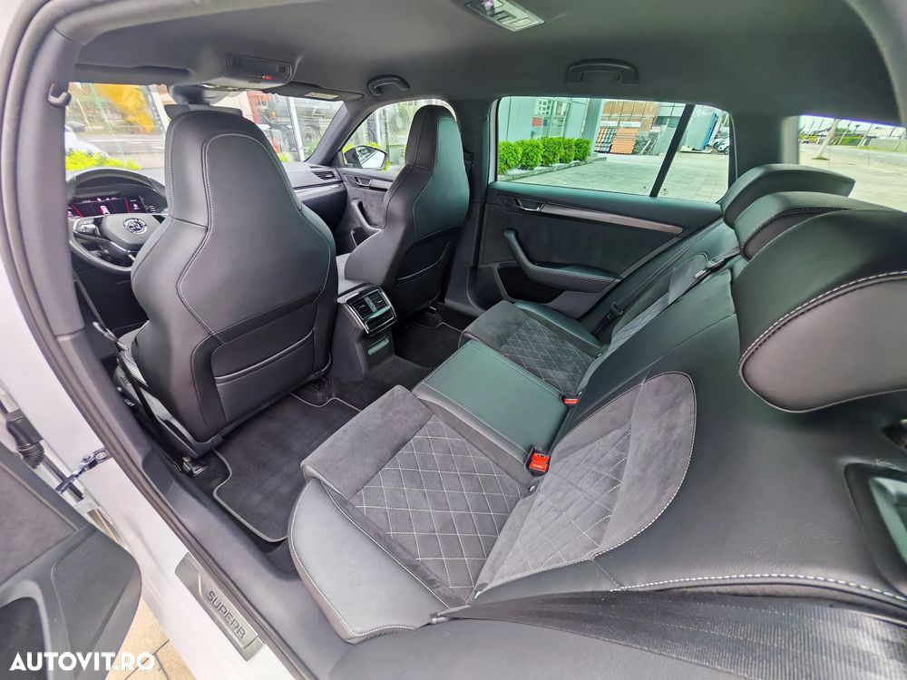 Skoda Superb 2.0 TDI DSG SportLine - 7