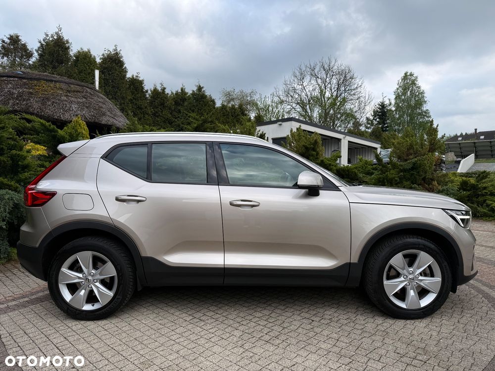 Volvo XC 40 B3 B DKG Plus Bright - 26